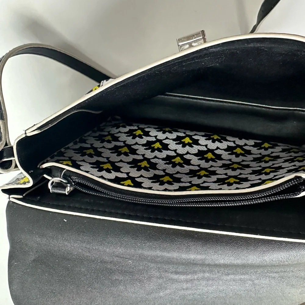 Vera Bradley Scallop Hipster crossbody bag purse Petal Paisley black yellow - Picture 9 of 11